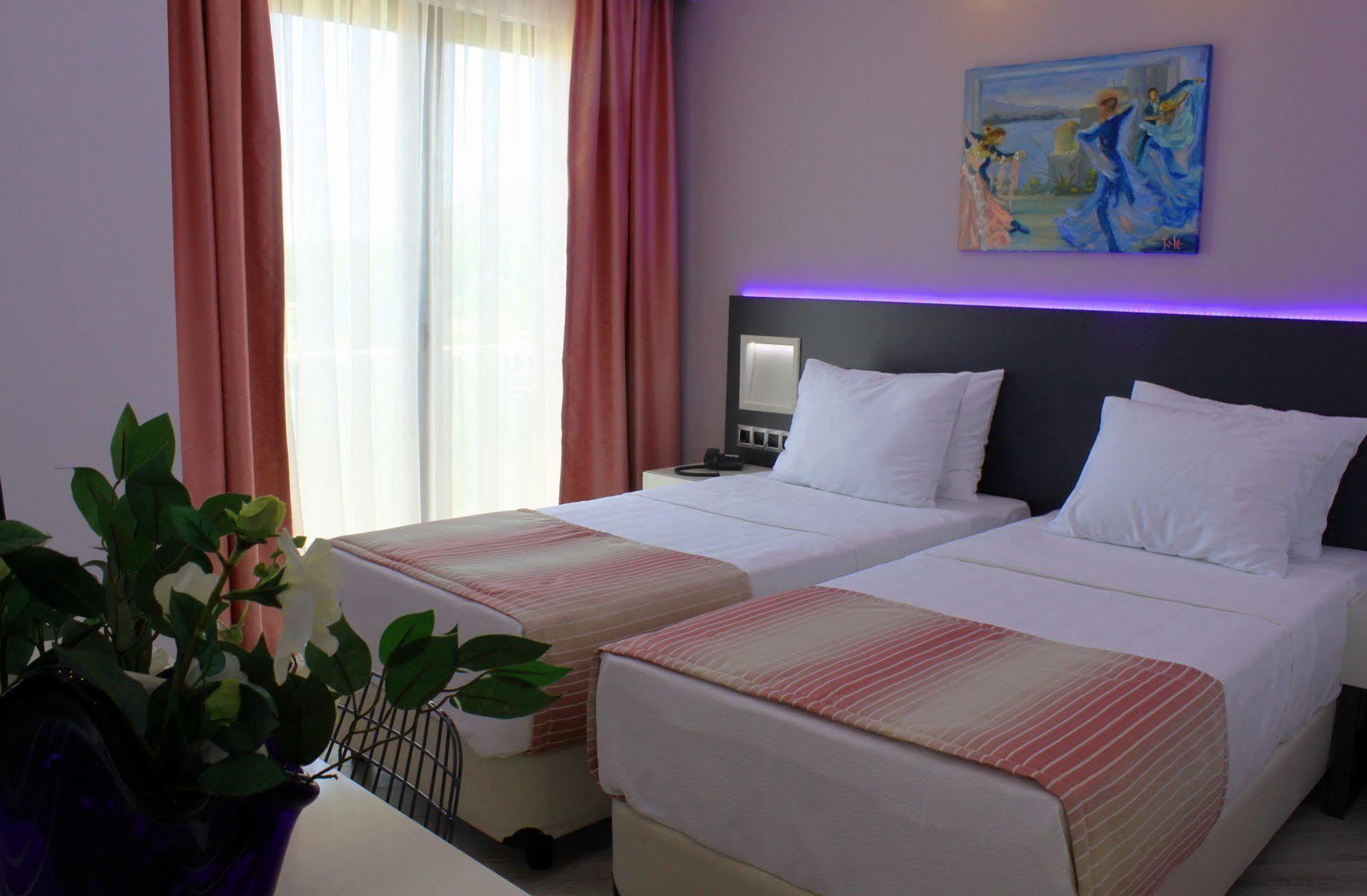 Datca Sapphire Hotel Bagian luar foto